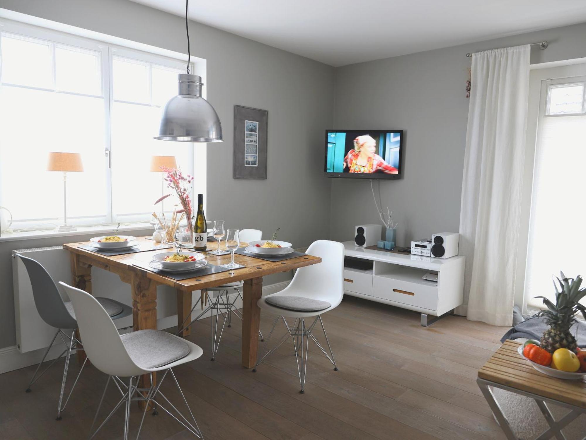 Berthin-bleeg-str. 1, W3 Apartment *